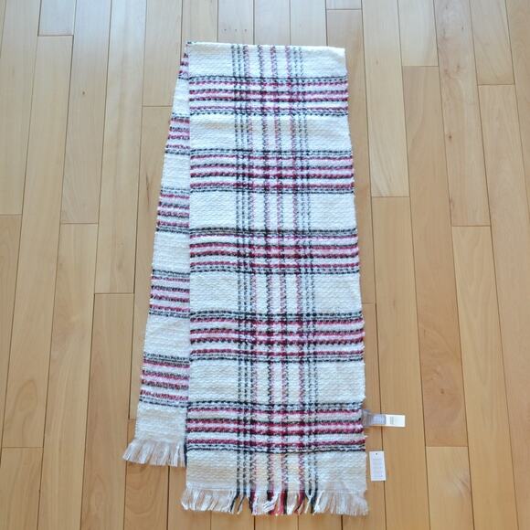NWT Chico's Plaid Soft Scarf with Fringe - Picture 3 of 3